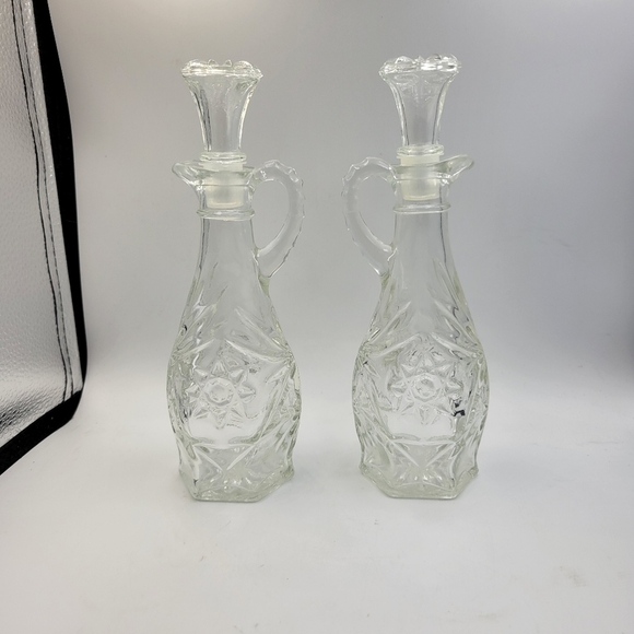 Vintage ANCHOR HOCKING Prescut Clear Cruet EAPC Glass Starburst - set of 2 - Picture 2 of 6